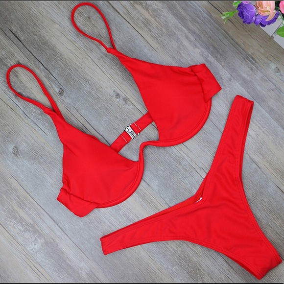 Red padded underwire bikini - Picture 5 of 7